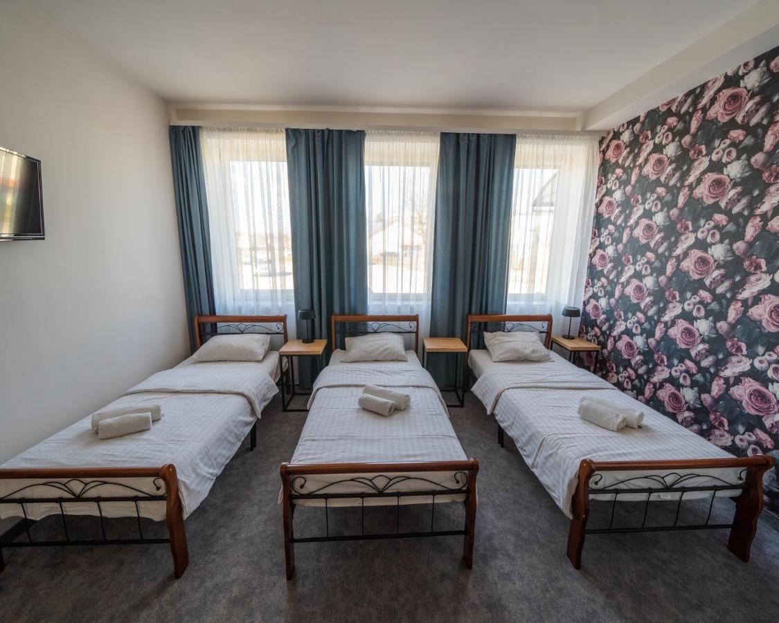 Kelman Inn Global Nowa Sol Esterno foto