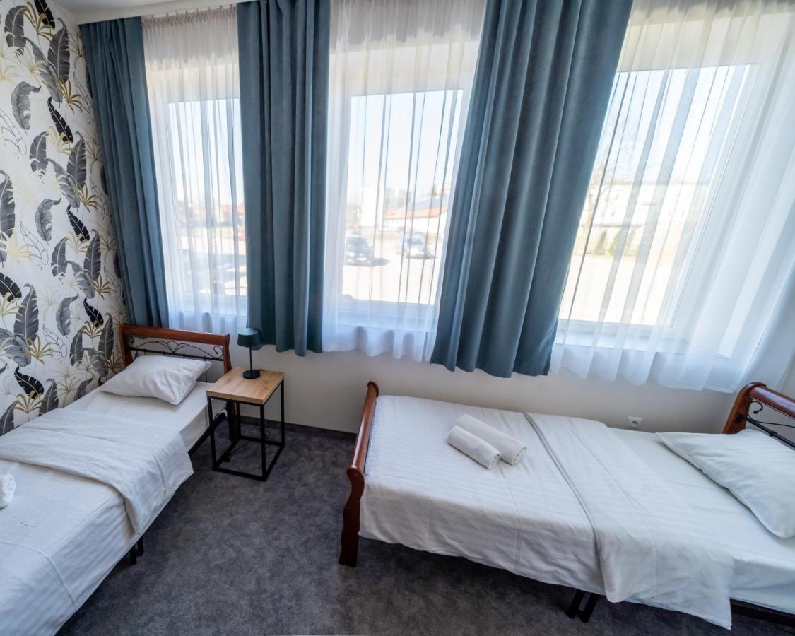 Kelman Inn Global Nowa Sol Esterno foto
