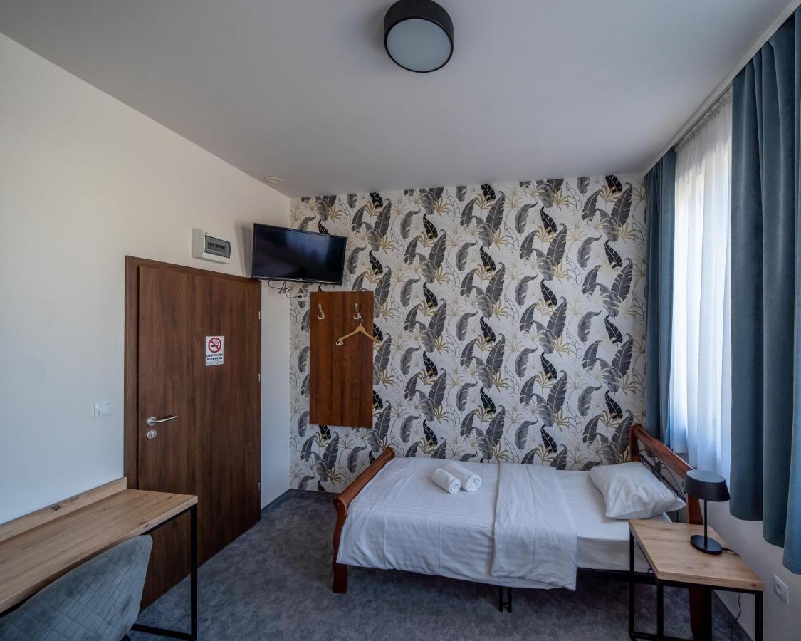 Kelman Inn Global Nowa Sol Esterno foto